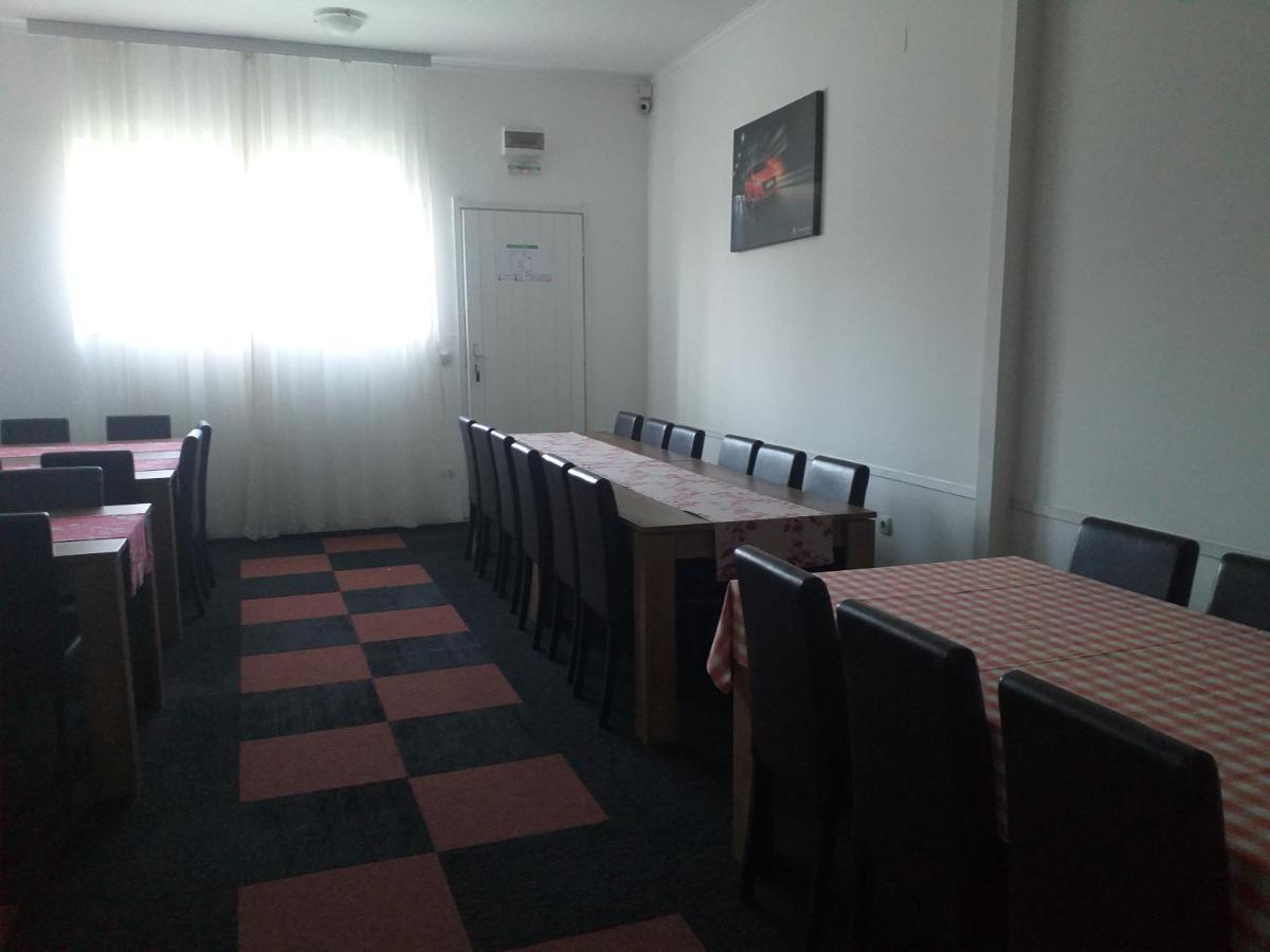 Enka Apartmani Belgrad Exteriör bild